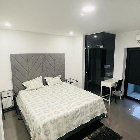 Ergosuites 피게이라다포즈 외부 사진